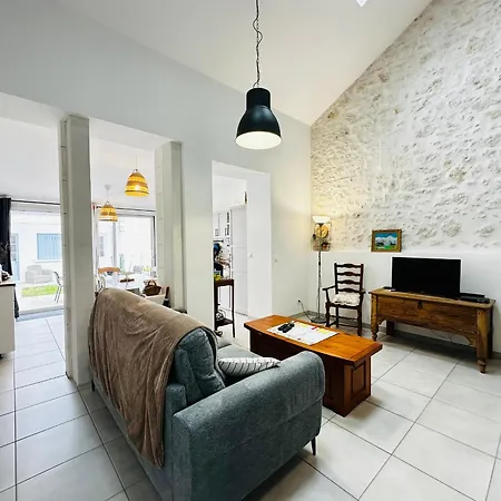 Casa vacanze Charmante Maison Rénovée Près Du Centre - Fr-1-709-91 Fouras