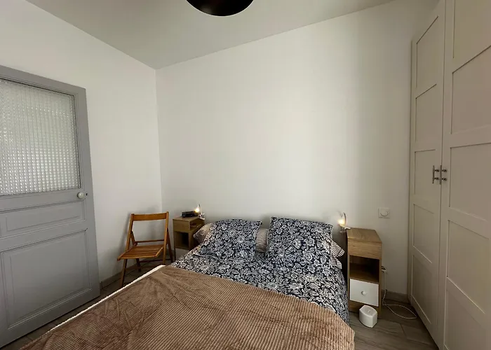 Charmante Maison Renovee Pres Du Centre - Fr-1-709-91 *